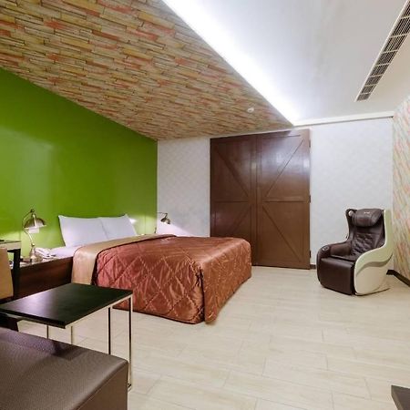 Foxdou Business Motel 타이난 외부 사진