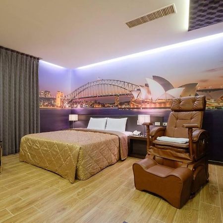 Foxdou Business Motel 타이난 외부 사진