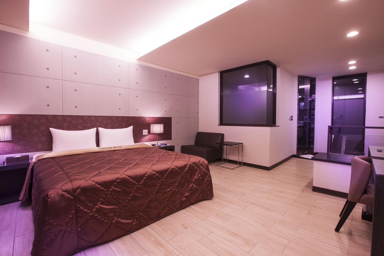 Foxdou Business Motel 타이난 외부 사진