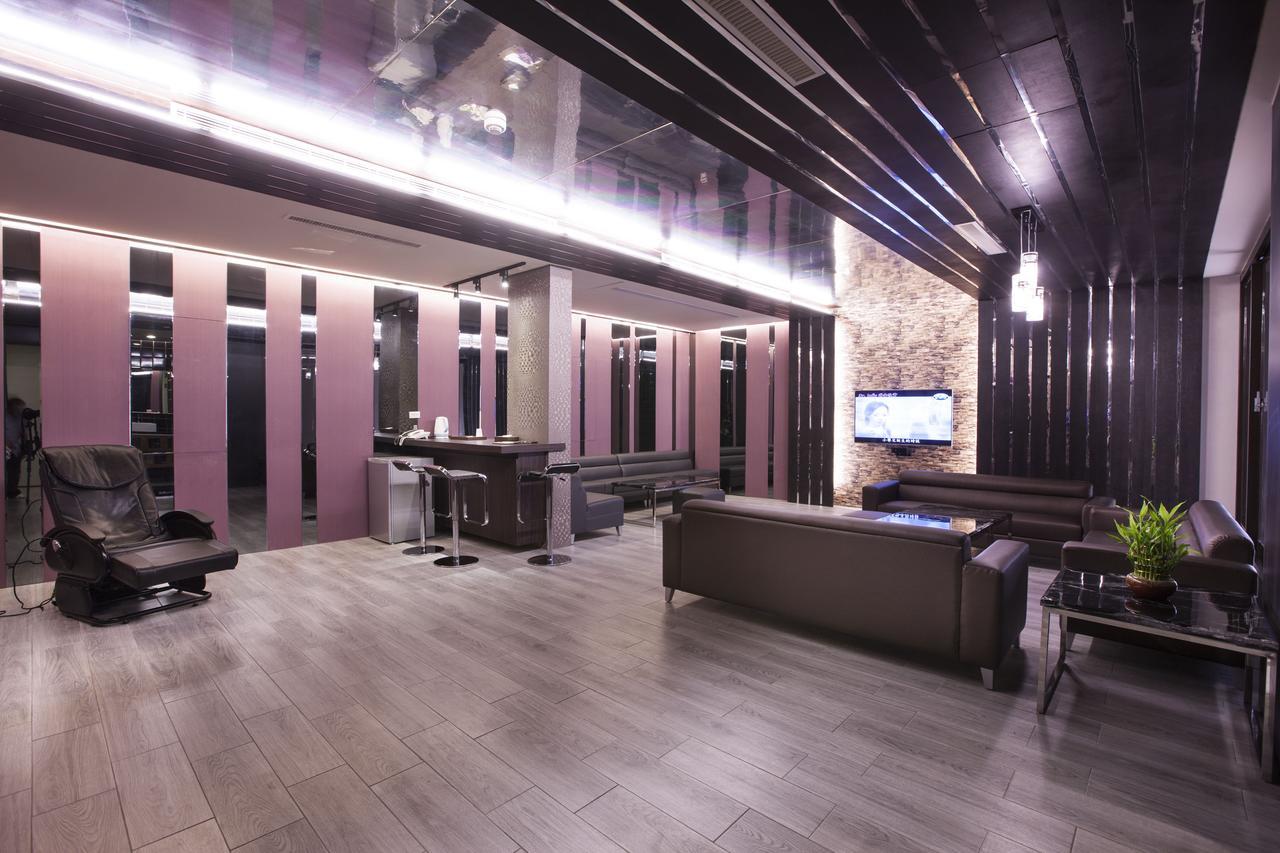 Foxdou Business Motel 타이난 외부 사진