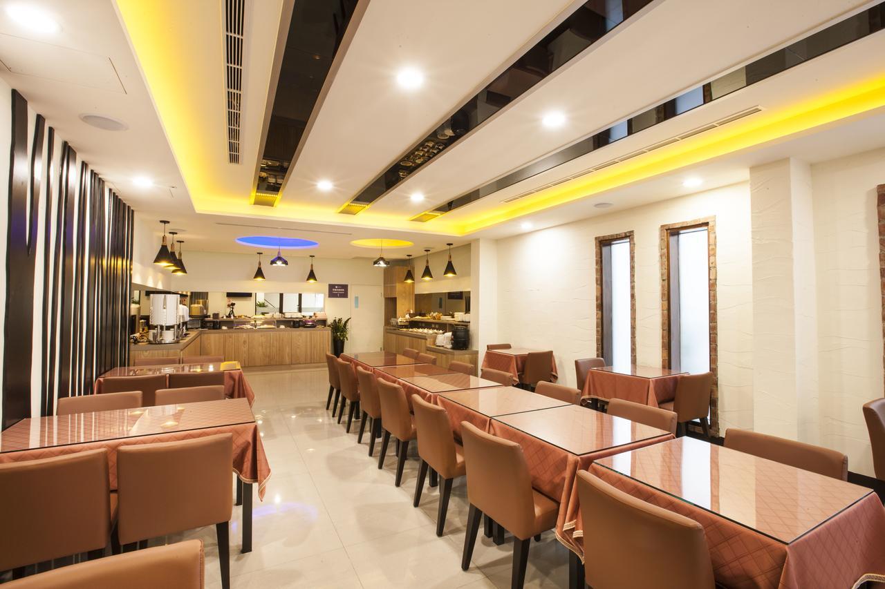 Foxdou Business Motel 타이난 외부 사진