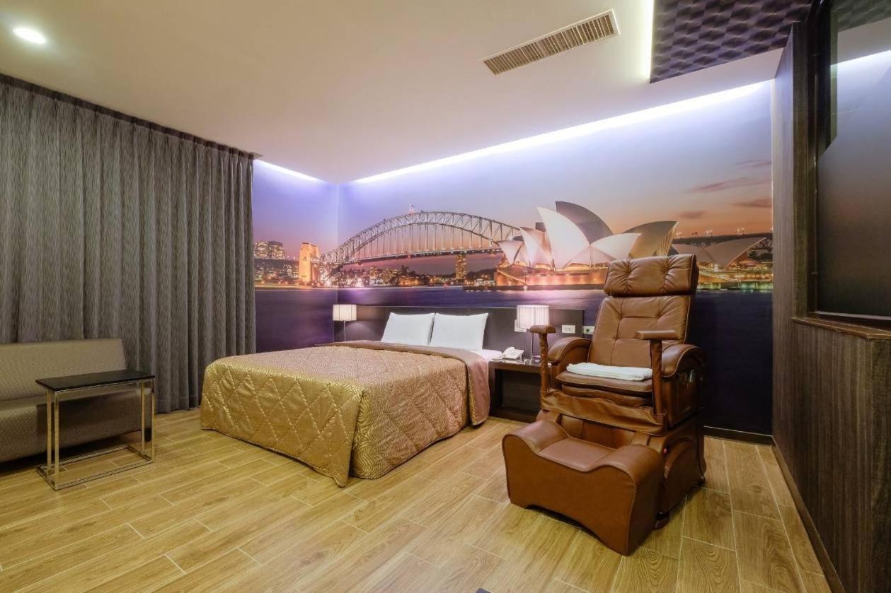 Foxdou Business Motel 타이난 외부 사진